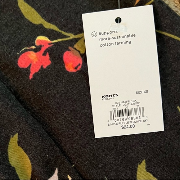 NWT SO BLACK FLORAL MINI FLOUNCE SKIRT WITH RUFFLE HEM SIZE XS - Picture 8 of 8